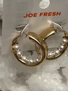 💎 3/$15 E20 NWT JOE FRESH Goldtone & Pearl Fashion Hoop Earrings MSRP $12